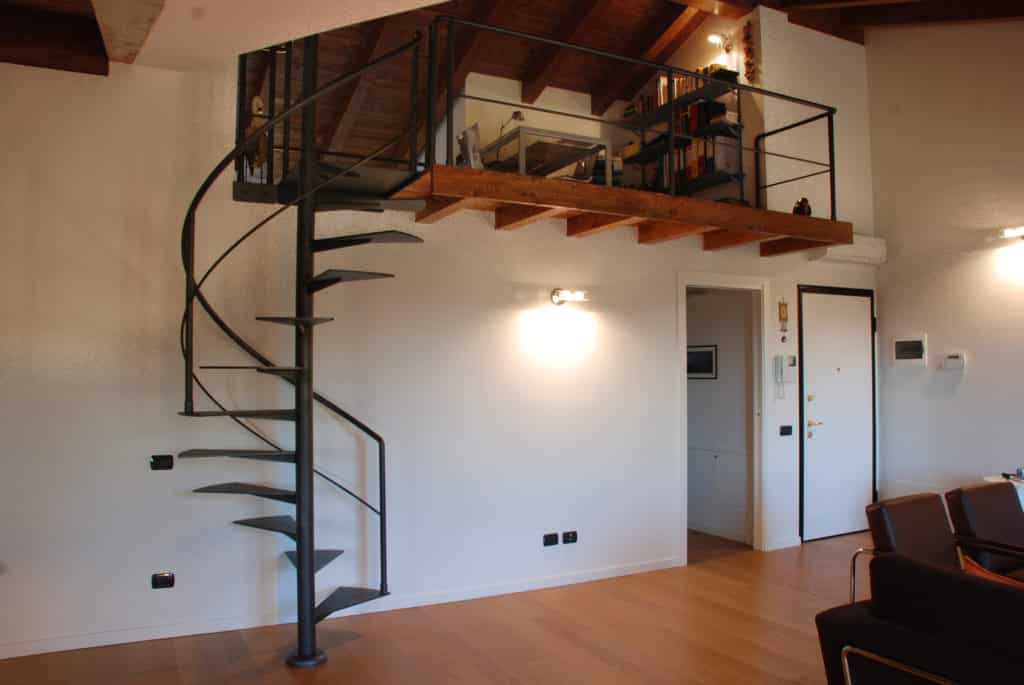 escalier contemporain en métal