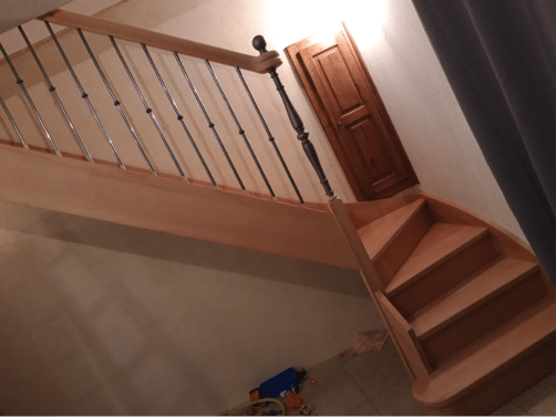 réalisation pose d'un escalier en bois